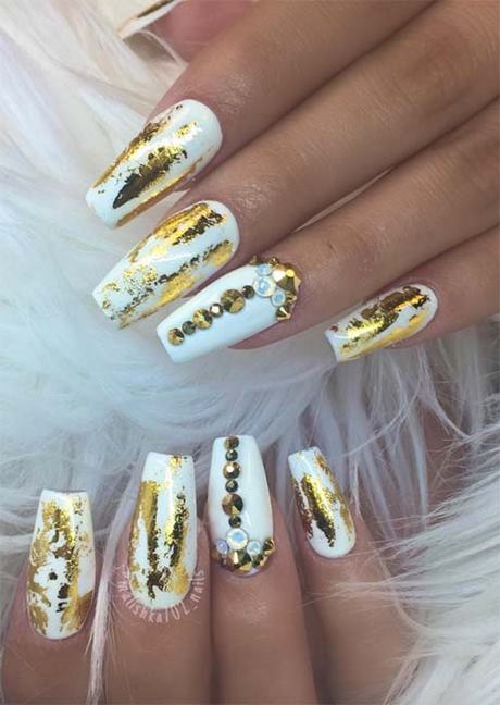 gold-acrylic-nails-designs-73_10 Modele de unghii acrilice de aur