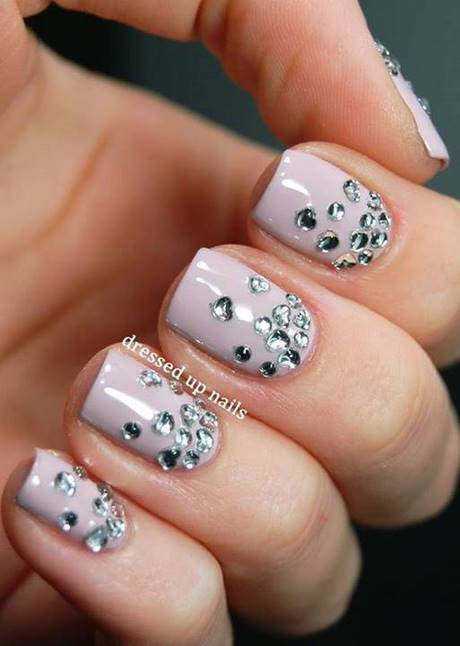 nail-studs-designs-11_12 Modele de unghii