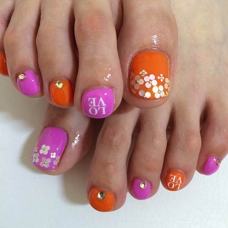orange-toe-nail-designs-88_18 Design de unghii portocaliu