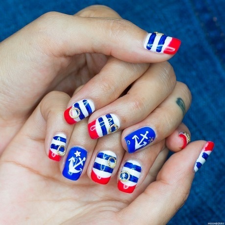 patriotic-manicure-ideas-16_17 Idei patriotice de manichiură