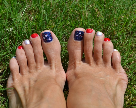 patriotic-pedicure-ideas-21_12 Idei de pedichiură patriotică