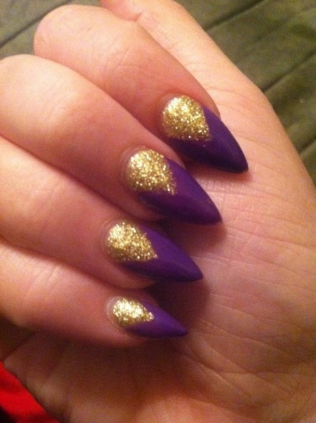purple-gold-nails-17_6 Unghii de Aur violet