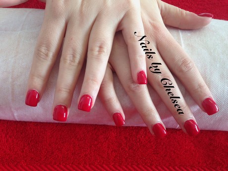 red-short-acrylic-nails-80_7 Unghii acrilice scurte roșii