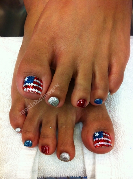 red-white-and-blue-toe-nail-designs-46_15 Modele de unghii roșu alb și albastru