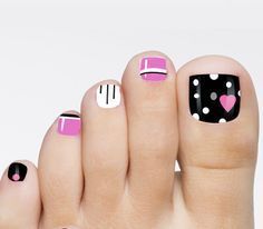 valentine-toenails-14_11 Valentine unghiile de la picioare