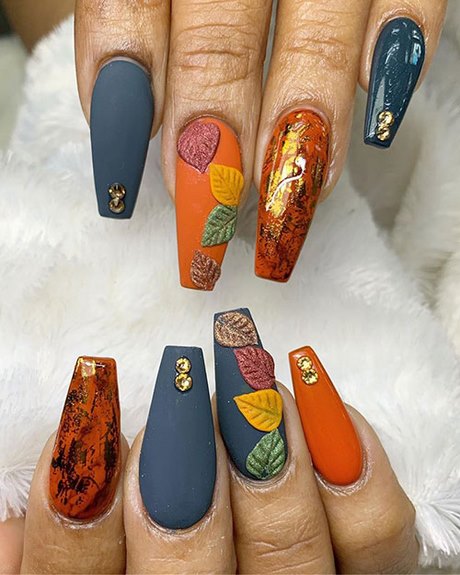 beautiful-fall-nail-designs-24_8 Modele frumoase de unghii de toamnă