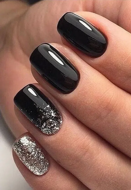 black-holiday-nail-designs-60 Modele de unghii negre de vacanță