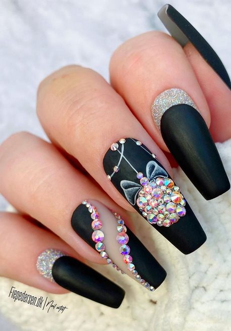 black-holiday-nail-designs-60_5 Modele de unghii negre de vacanță