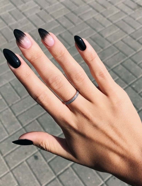 black-ombre-nail-designs-33 Modele de unghii negre ombre