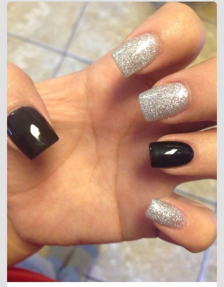 black-sparkly-nail-designs-97_7 Modele de unghii sclipitoare negre