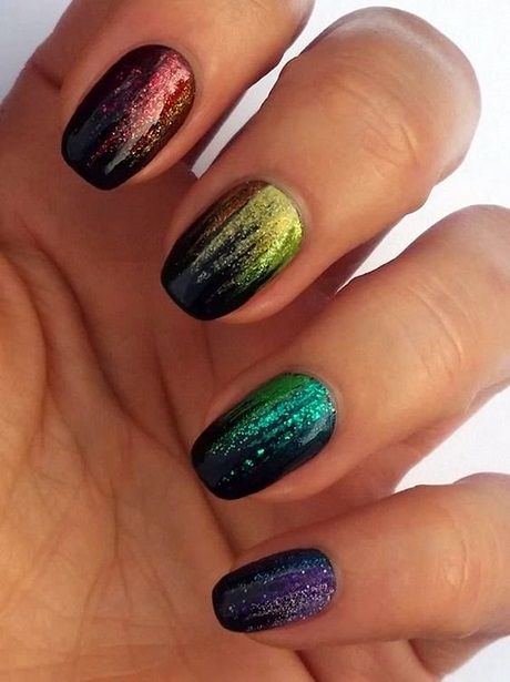 black-sparkly-nail-designs-97_9 Modele de unghii sclipitoare negre
