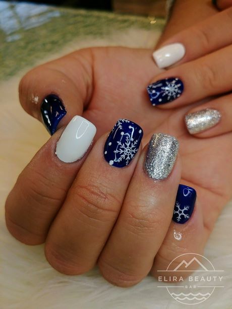 blue-and-white-christmas-nail-designs-94_3 Albastru și alb modele de unghii de Crăciun