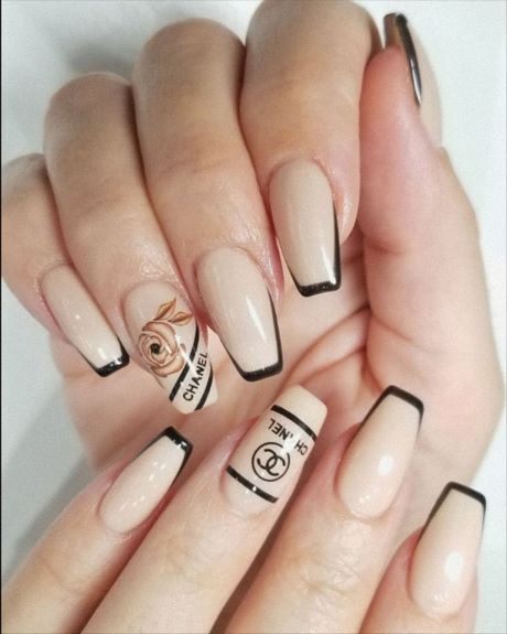 chanel-nail-designs-pictures-37_18 Chanel nail desenează imagini