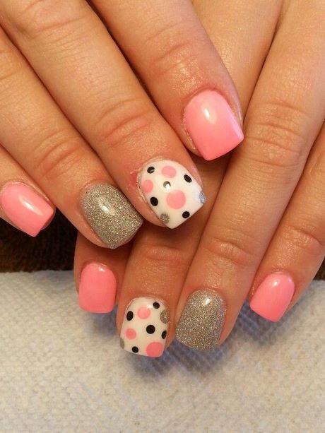 cute-polka-dot-nail-designs-65_12 Drăguț polka dot modele de unghii