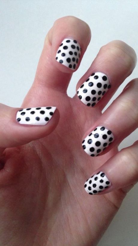 cute-polka-dot-nail-designs-65_19 Drăguț polka dot modele de unghii