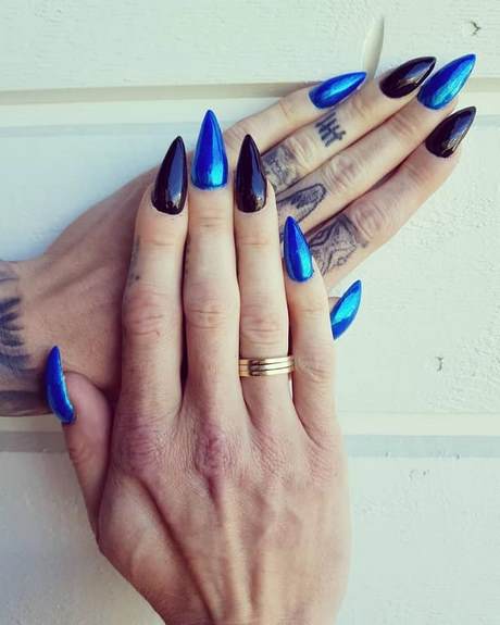 designs-on-blue-nails-61_15 Modele pe unghii albastre
