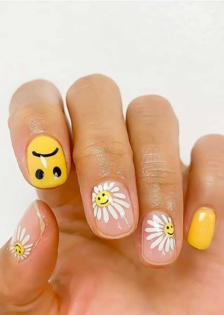 emoji-nail-designs-48_6 Modele de unghii Emoji