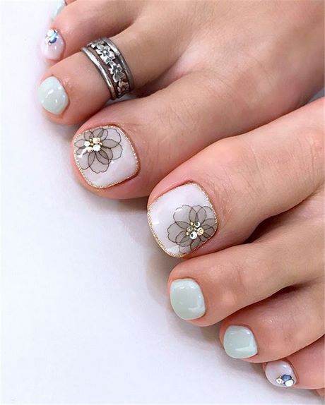 french-manicure-toes-designs-38_16 Manichiură franceză degetele de la picioare modele