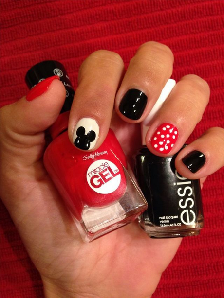 mickey-mouse-nail-ideas-00 Mickey mouse idei de unghii