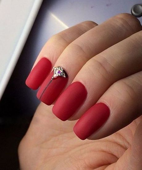 nail-art-design-on-red-colour-65_10 Nail art design pe culoarea roșie