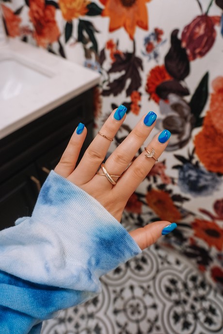 nail-design-with-blue-color-23_13 Design de unghii cu culoare albastră