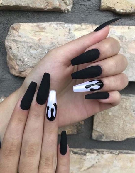 nail-designs-with-matte-black-51_2 Modele de unghii cu negru mat