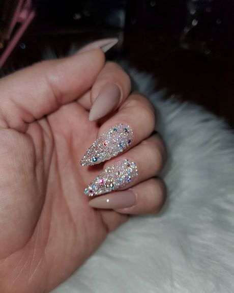 nail-designs-with-rhinestones-images-96 Modele de unghii cu imagini cu pietre