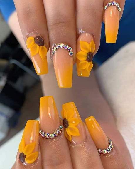 nail-designs-with-sunflowers-78_4 Modele de unghii cu floarea-soarelui