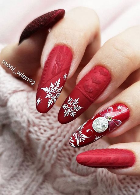 nail-designs-with-the-color-red-93_16 Modele de unghii cu culoarea roșie