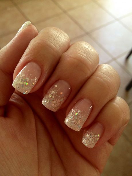 nails-with-glitter-tips-52_9 Cuie cu sfaturi sclipici