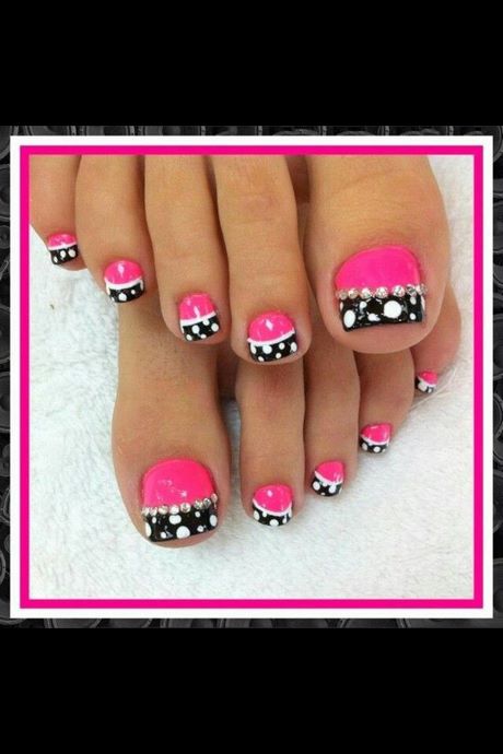 pink-and-black-pedicure-designs-91_14 Modele de pedichiură roz și negru