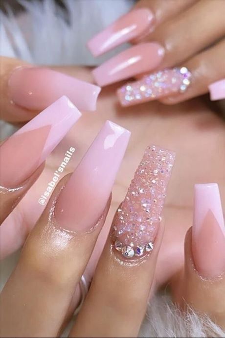 pink-nail-designs-with-rhinestones-88_4 Modele de unghii roz cu pietre