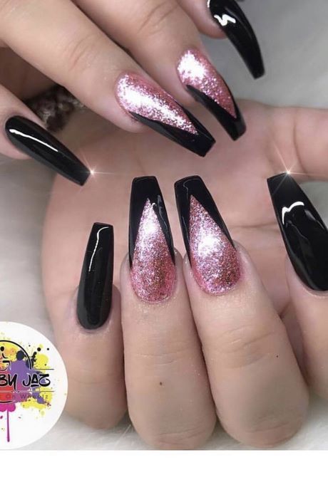 pink-nails-with-black-design-98_13 Cuie roz cu design negru