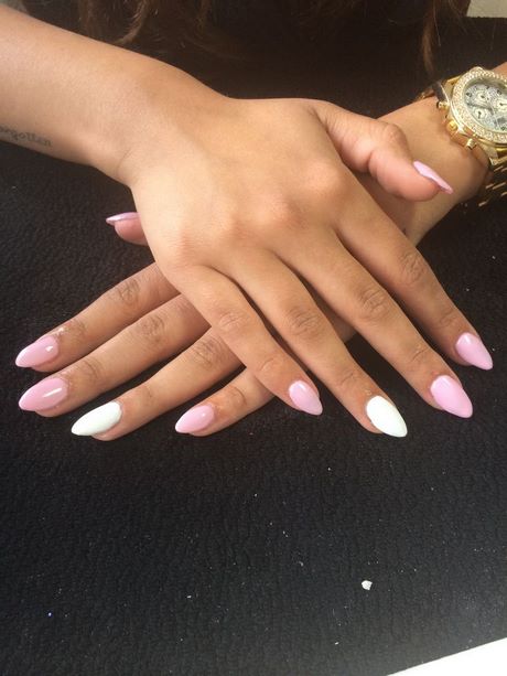 pink-white-acrylic-nail-designs-77_11 Modele de unghii acrilice roz alb