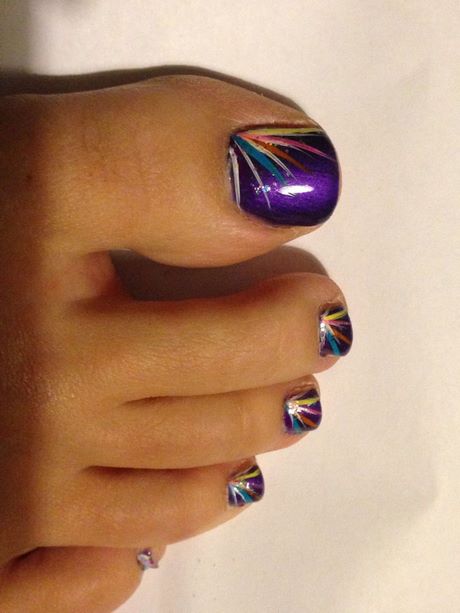 rainbow-toe-nail-designs-82_4 Modele de unghii Rainbow toe