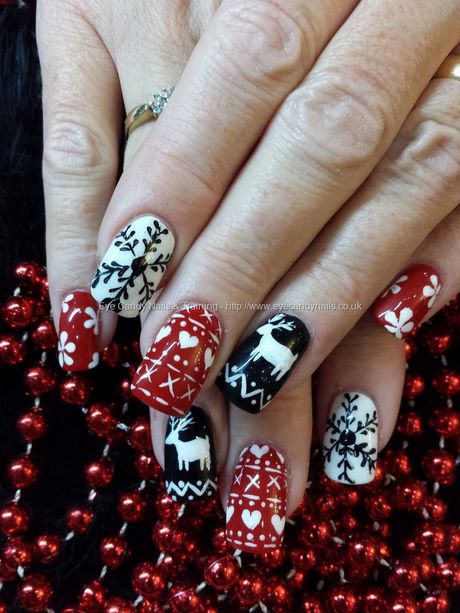 red-and-black-christmas-nail-designs-07 Modele de unghii de Crăciun roșu și negru