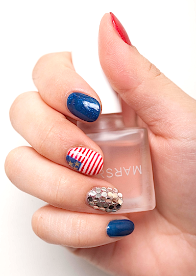 red-and-blue-nail-art-designs-73 Modele de unghii roșii și albastre