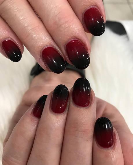 red-black-ombre-nails-matte-49 Roșu negru ombre cuie mat
