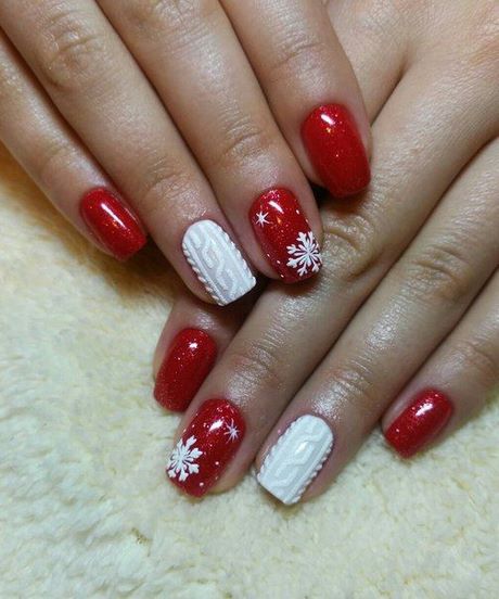 red-christmas-nails-with-snowflakes-86_6 Unghii roșii de Crăciun cu fulgi de zăpadă