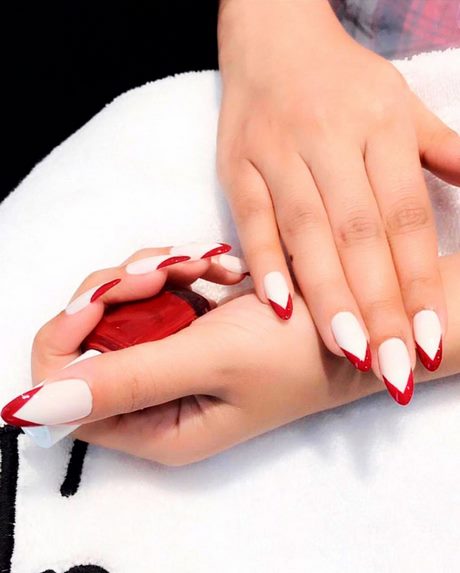 red-french-tip-nail-designs-55_18 Modele de unghii roșii franceze