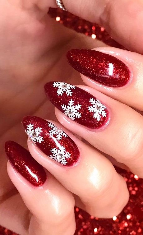 red-nails-with-christmas-designs-15_9 Cuie roșii cu modele de Crăciun