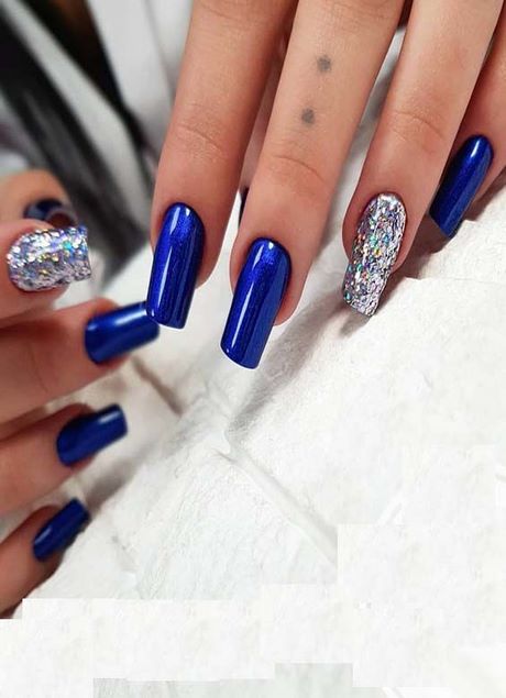 royal-blue-nail-art-designs-80 Modele de unghii albastre Regale