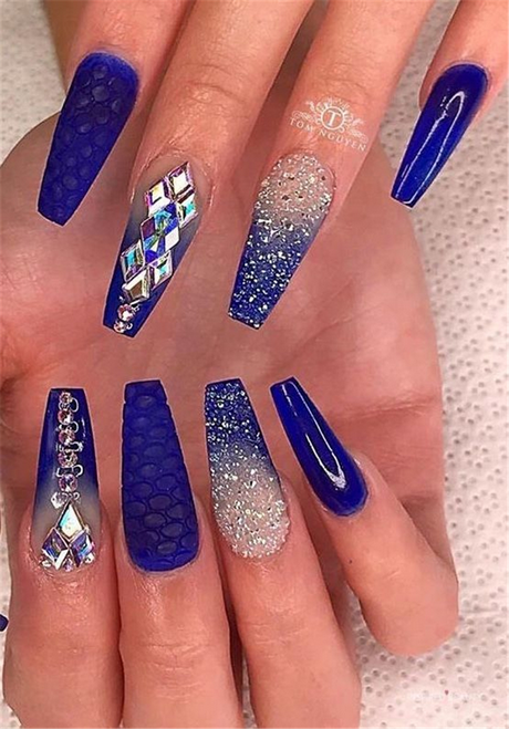 royal-blue-nail-polish-designs-42 Modele de lacuri de unghii albastru regal
