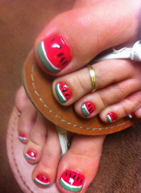 watermelon-design-on-toes-40_18 Design pepene verde pe degetele de la picioare