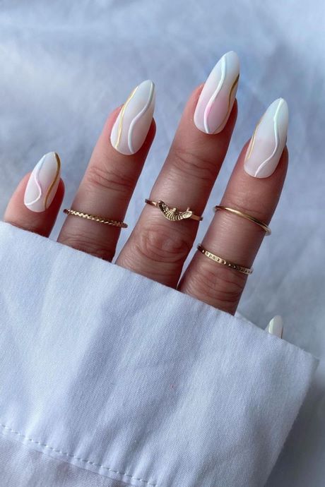 white-almond-nail-designs-64_14 Modele de unghii de migdale albe