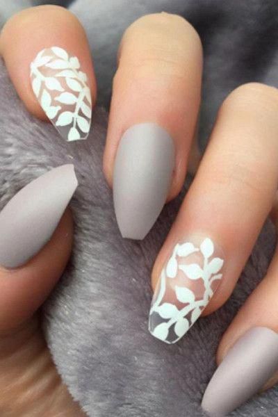white-floral-nails-42_16 Unghii florale albe