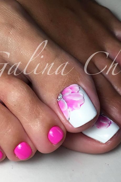 white-flower-toe-nail-design-02_16 Alb floare deget de la picior unghii design