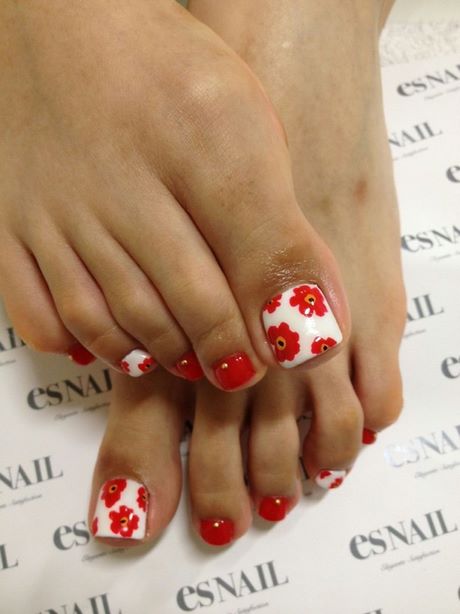 white-flower-toe-nail-design-02_6 Alb floare deget de la picior unghii design
