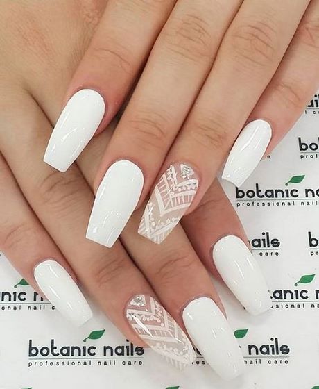 white-lace-nail-designs-98_14 Modele de unghii din dantelă albă