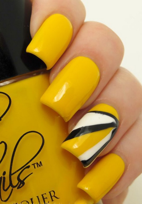 yellow-black-nail-art-67_8 Galben Negru nail art